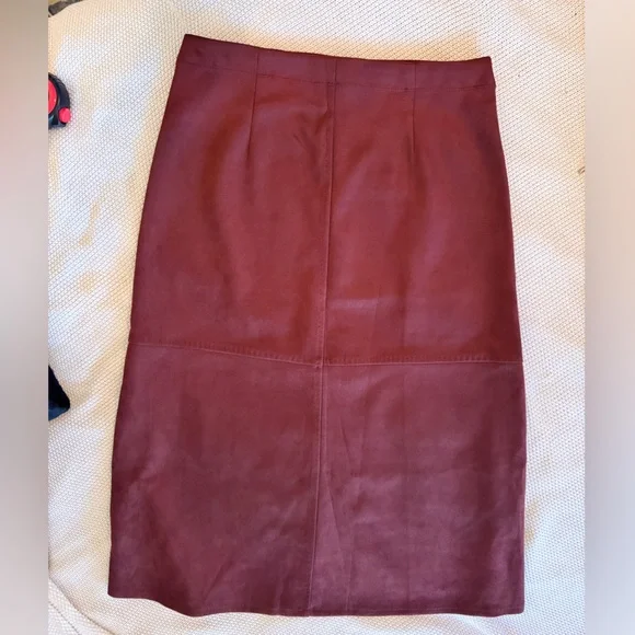 MAX STUDIO Faux Suede Leather Burgundy A-Line Midi Skirt - Picture 6 of 13